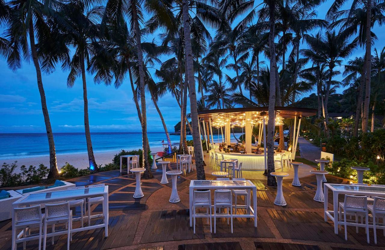 Movenpick Resort & Spa Boracay Yapak Kültér fotó The Deck